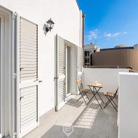 Apartment Estay - Lovely Marina Roof